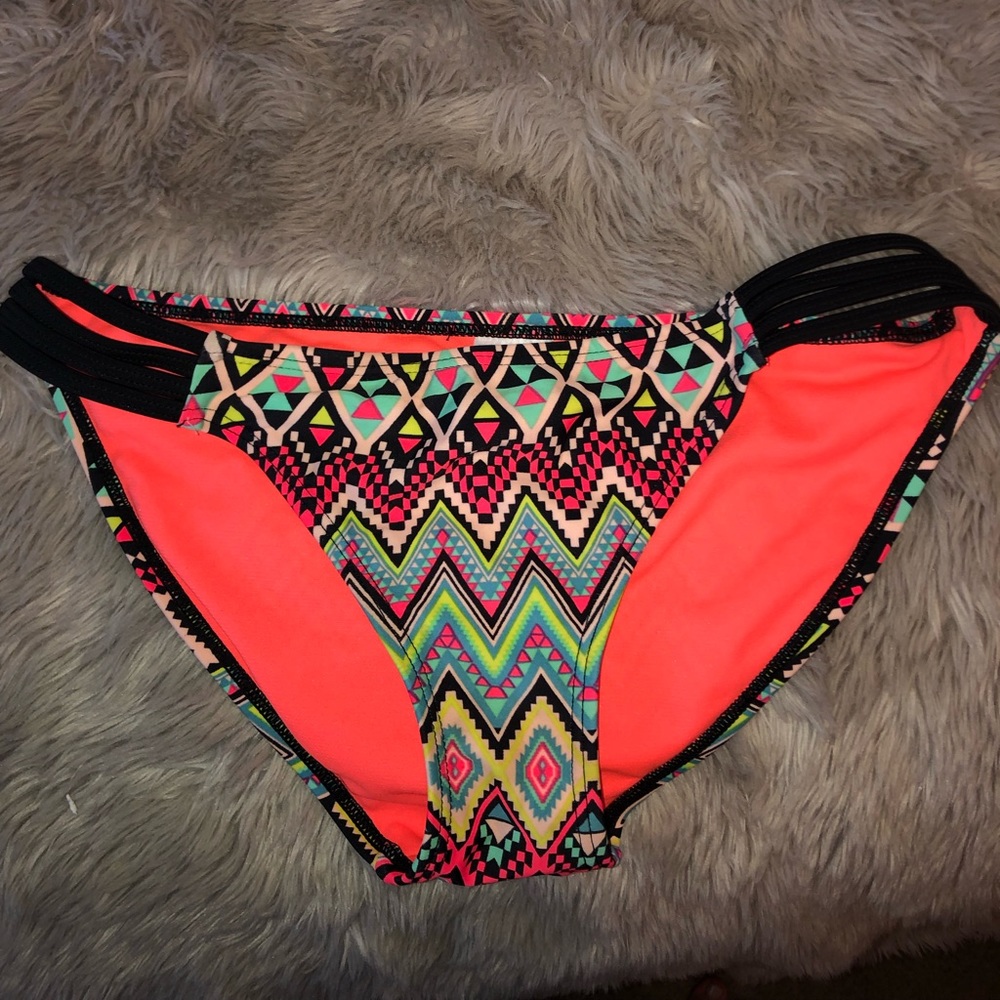 Womens bikini bottoms size small NEVER WORN!